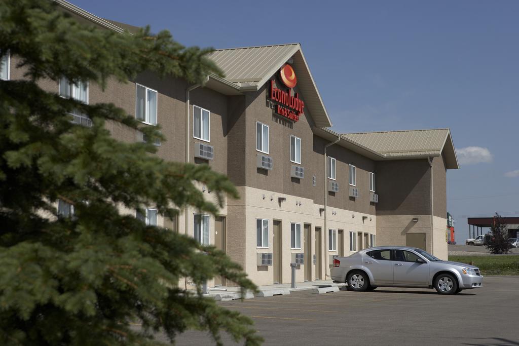 Econo Lodge Inn & Suites Innisfail Buitenkant foto