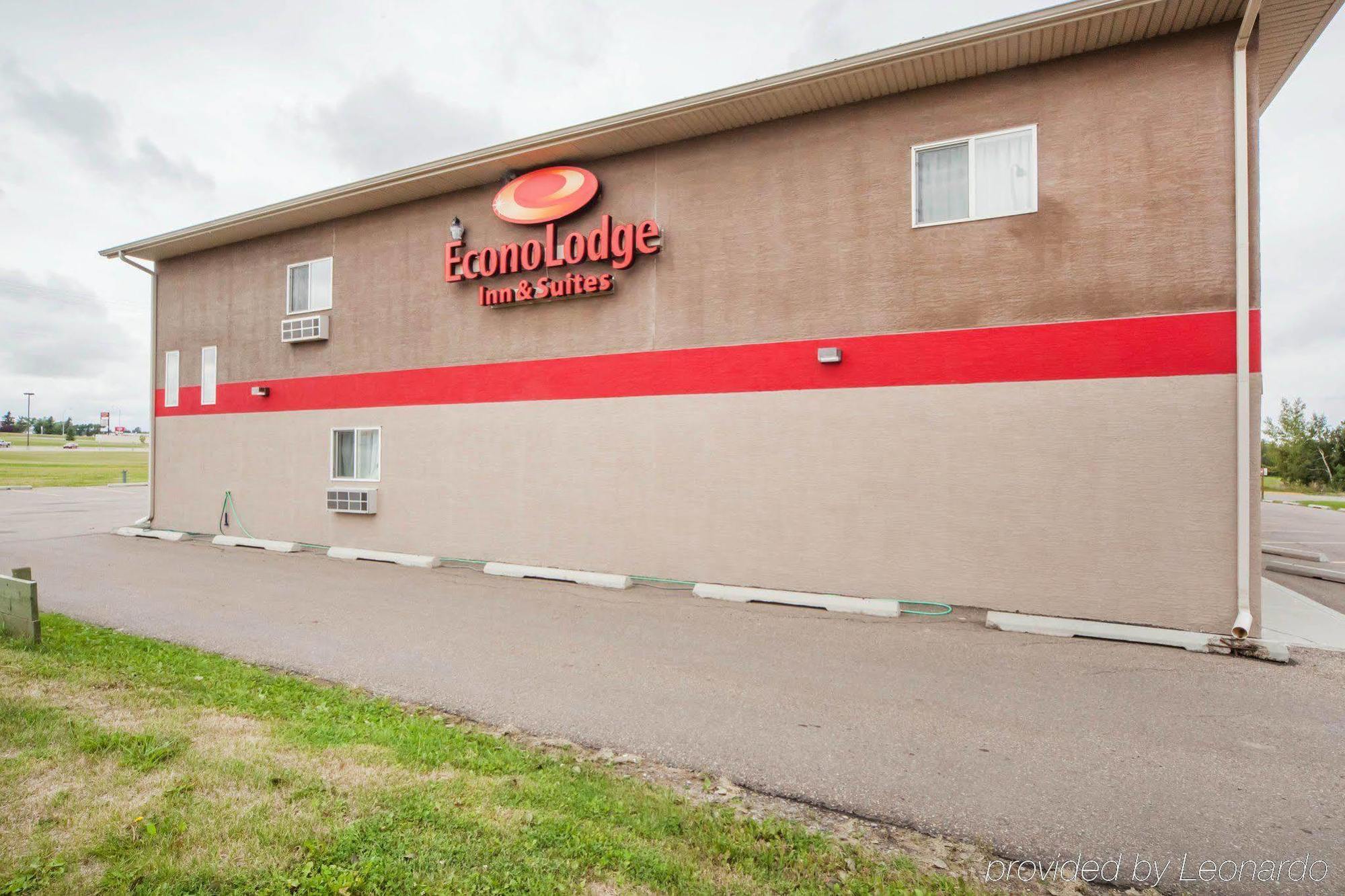 Econo Lodge Inn & Suites Innisfail Buitenkant foto