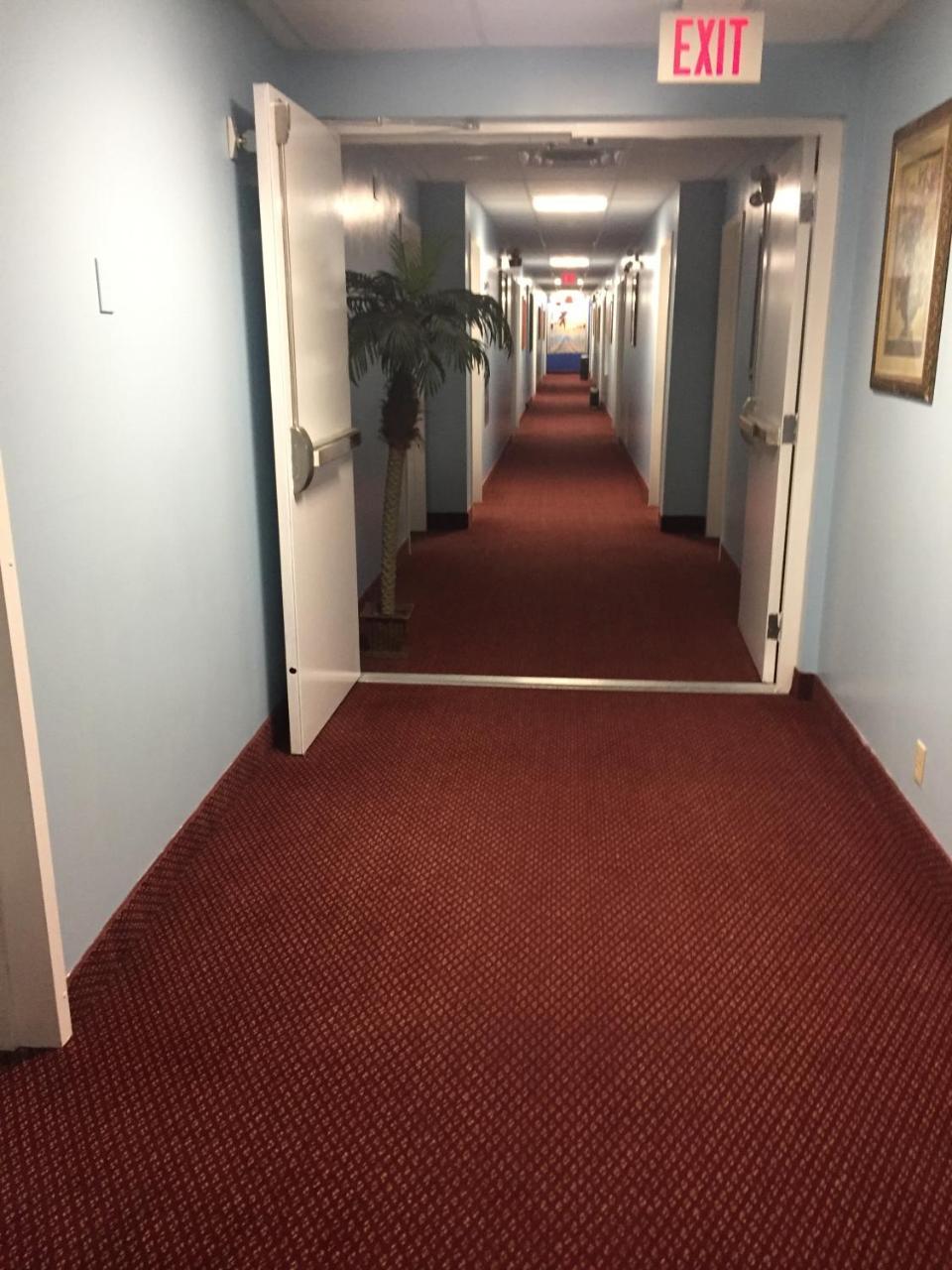 Econo Lodge Inn & Suites Innisfail Buitenkant foto