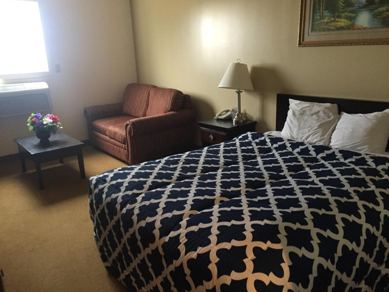 Econo Lodge Inn & Suites Innisfail Buitenkant foto